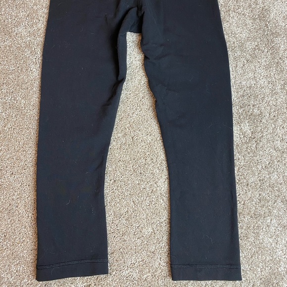 Lululemon Sz 4 black Capri leggings - Picture 2 of 3